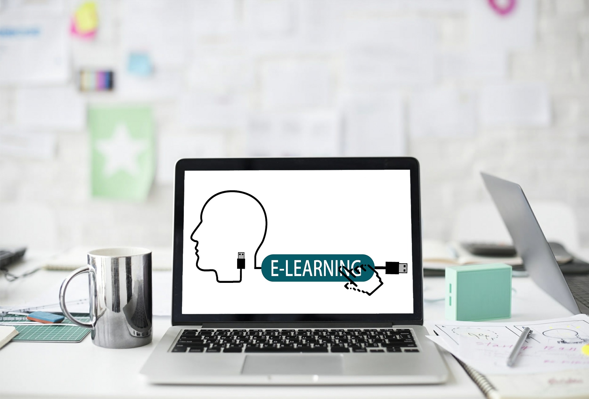 Faire le tri entre les différentes formations en e-learning rédaction web : organismes indépendants, mooc, indépendants